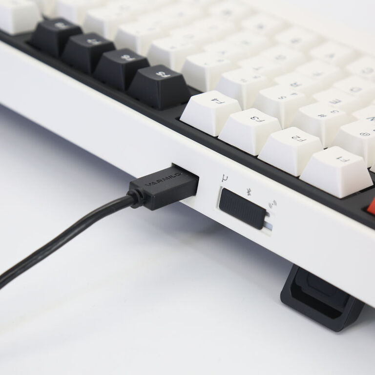 Varmilo VXT81 Retro Wireless Gaming Keyboard, MX-Ergo Clear - US Layout image number 7