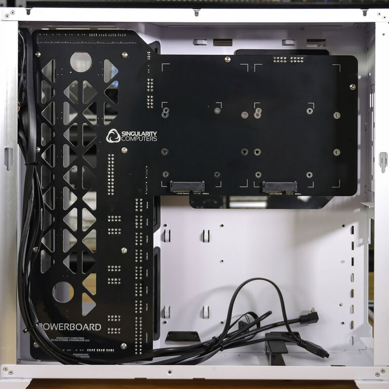 Singularity Computers PowerBoard PC-O11D image number 5