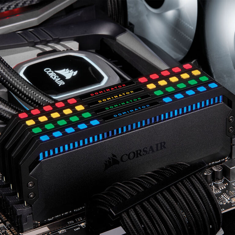 Corsair Dominator Platinum RGB, DDR4-3200, CL16 - 16 GB Dual-Kit image number 4